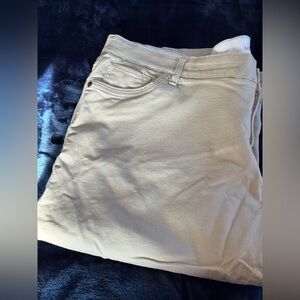 Liz Claiborne Women's Tan Capris